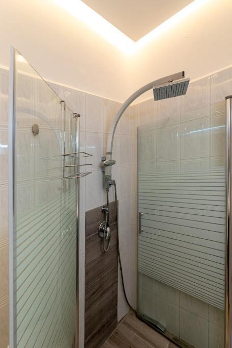 L.T.D Luxury Apartments 4 Bedroom Panoramic View Tiberias Ngoại thất bức ảnh