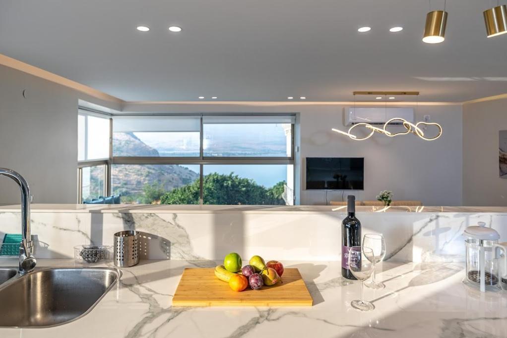 L.T.D Luxury Apartments 4 Bedroom Panoramic View Tiberias Ngoại thất bức ảnh