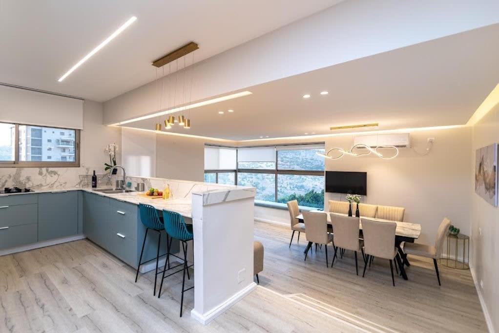 L.T.D Luxury Apartments 4 Bedroom Panoramic View Tiberias Ngoại thất bức ảnh