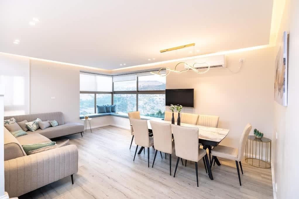 L.T.D Luxury Apartments 4 Bedroom Panoramic View Tiberias Ngoại thất bức ảnh