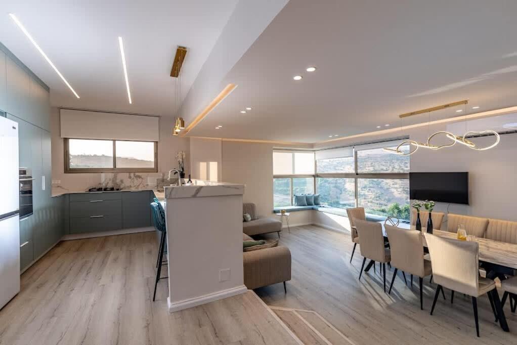 L.T.D Luxury Apartments 4 Bedroom Panoramic View Tiberias Ngoại thất bức ảnh